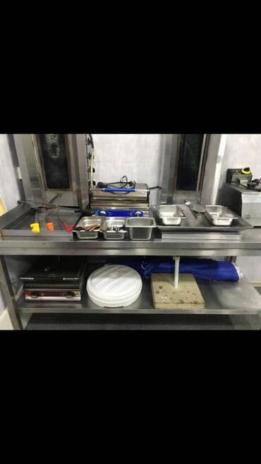 restoran kiraye verilir: Xətai rayonu Əhmədli metrosunun yaxınlığında yol kənarı,sahəsi 9kv/m — 12