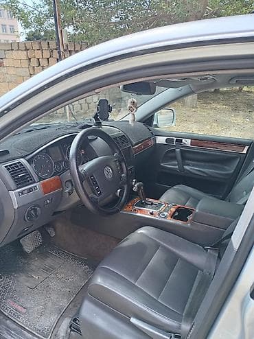 amg disk type 1 per page 40: Volkswagen Touareg V6, gümüşü rəngli kuzovlu SUV. Texniki — 5