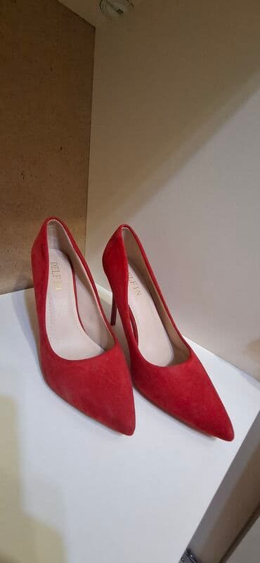 Tuflilər, Ölçü: 38, rəng - Qırmızı, İşlənmiş