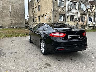 audi rs q3 2.5 tfsi: Ford Fusion: 1.5 l | 2016 il 181100 km Sedan — 4