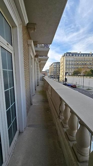 Kommersiya daşınmaz əmlakı: Satılır 4 otaqlı yeni tikili 145 m², Ağ şəhər q. Kateqoriya Yeni — 10