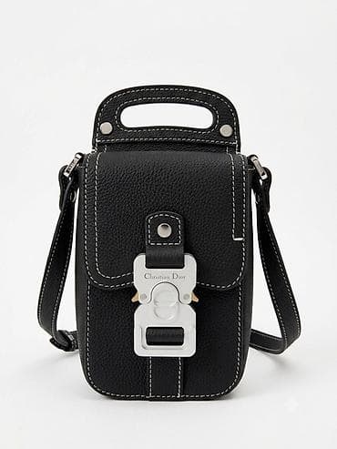 çanta original: Christian Dior. originaldır. 1800€ (3485azn)alınmışdı. Satılır:25azn — 1