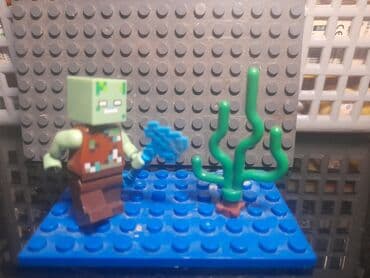 Audi: Фигура, Пластик — 4