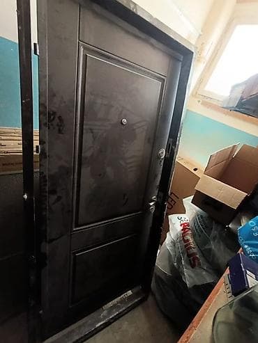 quşlar göyərçin: Seyf qapi 200azn Yeni yasamal 3010 leli Metall giriş qapısı - — 1