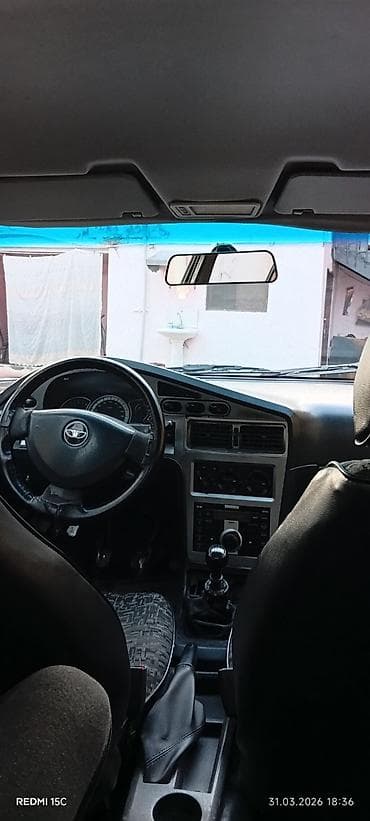 ford transit teker: Daewoo Nexia: 1.5 l | 2010 il Sedan — 3