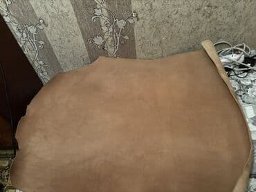 Süni güllər: Məhsul: Təbii dəri (tam dərilər) Təsvir: - Rəng: açıq qəhvəyi/taba - — 2