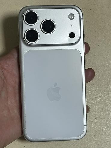 philips xenium 9@9h: IPhone 17 Pro, 256 GB, Gümüşü — 3