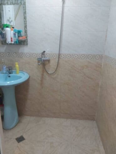 2 otaqlı mənzil vasitəçisiz: Bakixanov qəsəbəsi heydər parkin yani 9 un 2 ci mərtəbəsi əşyali 2 — 5