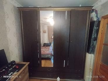 İşlənmiş, 4 qapılı, Güzgülü, Qəhvəyi, Taxta, Açılan, Düz dolab