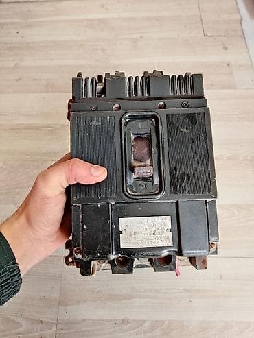 Sənaye tipli avtomatik açar (circuit breaker) - Model: N3… (lövhədə — 2