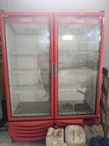 İki qapılı içki vitrin soyuducusu - Brend: Uğur (Coca‑Cola brendli