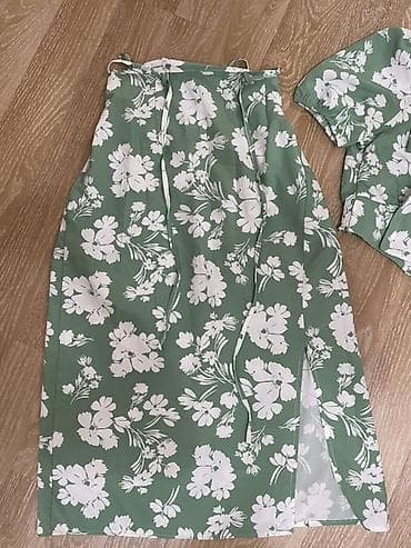 kostumlar: İkihissəli qadın dəsti – köynək və ətək - Rəng: açıq yaşıl fon — 2