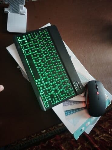 logitech g pro: RGB işıqlı simsiz klaviatura və mouse seti - Rəngli arxa işıqlanma — 4