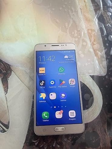 şəkli: Samsung Galaxy J7 2016, 16 GB, rəng - Qızılı, İki sim kartlı — 1