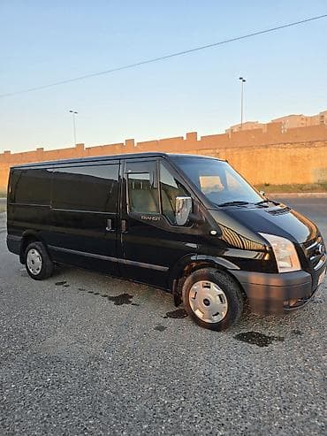 Nəqliyyat: Ford Transit: 2.2 l | 2011 il 250000 km Van body type — 8