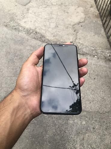 barter iphone: IPhone 11 Pro Max, 64 GB, Desert Titanium — 2
