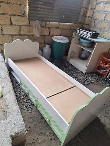 doşekler: Oğlan və qız üçün, İşlənmiş, Çarpayı, Bazasız, Matrassız, Siyirməli — 1