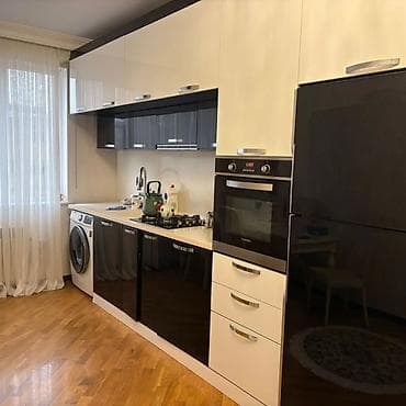 Daşınmaz əmlak: Həzi Aslanov metrosunun çıxışında, metroya piyada məsafədə yerləşən — 7