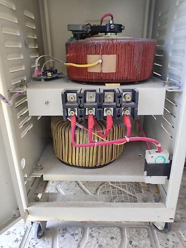şişme ev: XINZO SVC-15000VA – Avtomatik AC Gərginlik Tənzimləyicisi — 3