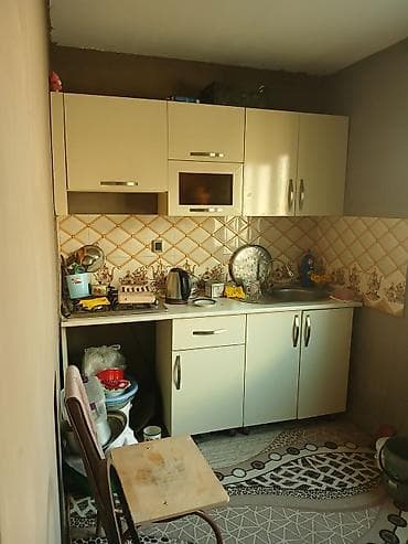 gencede ev: Həyətyanı sahəsi və kiçik yaşayış evi - Daş hasarla əhatələnmiş — 4