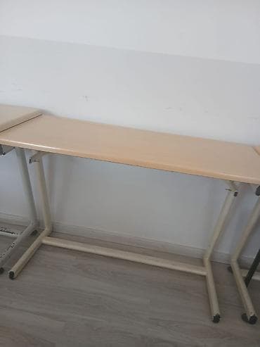 7 ədəd parta 
1 ədəd 20 azn
Əlaqə 051 989 10 84