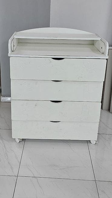 uwaq arabasi type 1: Komod – uşaq otağı üçün ideal - Rəng: ağ - 4 geniş çekmece: ön — 2