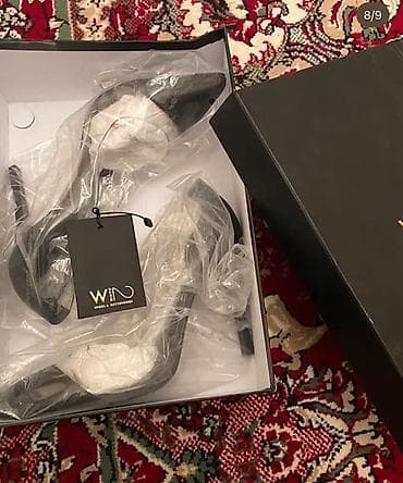 deri kurtka: Qadın üçün klassik stilettolar - Brend: WAND Paris (etiketdə — 5