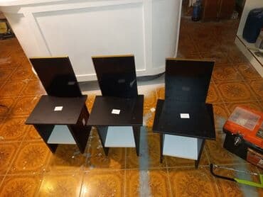 столик для кровати: Qara rəngdə komodin/yan masa dəsti - Model: üç ədəd eyni dizaynlı yan — 1