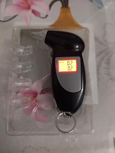 Rəqəmsal alkoqolölçən (breathalyzer) – açarlıq ilə portativ model - — 1