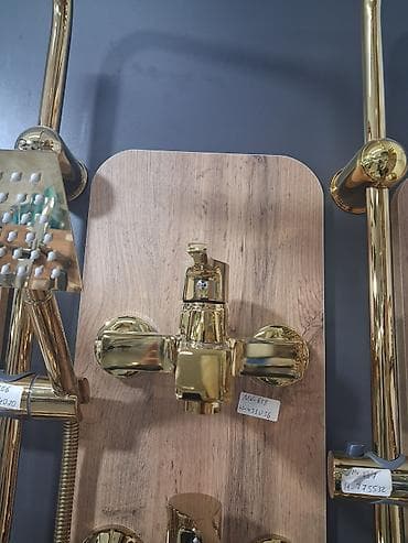 rezin şlank: Qızılı rəngdə duş/qabilyuyan qarışdırıcı kran - Material: metal — 1
