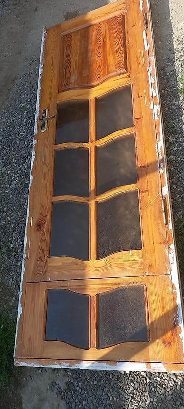 Məhəccərlər: Ağac giriş/qapı bloku - Material: təbii ağac (şam teksturası), lak — 3