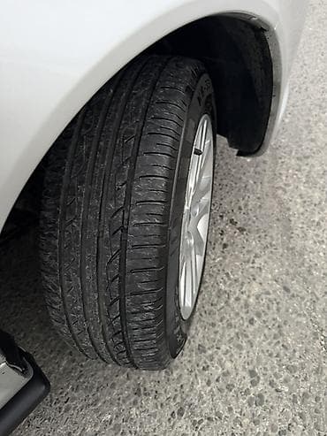 s stop: Iran Khodro : 1.6 l | 2015 il 280000 km Sedan — 8