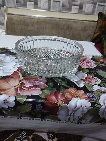 Şüşə kristal qab - Material: qalın, şəffaf şüşə/kristal - Forma