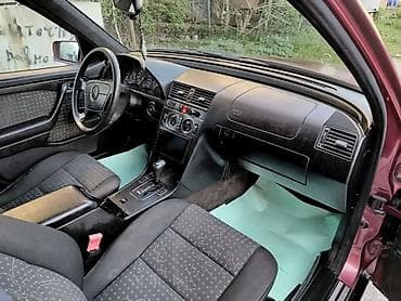 bmw 316i compact: Mercedes-Benz C-Class: 1.8 l | 1996 il Sedan — 8