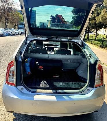 ford satış: Toyota Prius: 1.8 l | 2014 il Sedan — 5