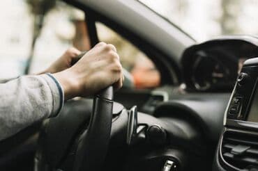 sürücü vakansiya 2021: Sürücü işi axtarıram Ford tranzit avtomobili və digər avtomobilləri — 1