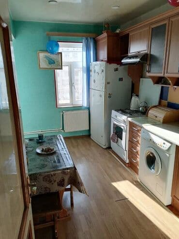 kirayə evlər 2023 inşaatçılar: Sumqayitda 6 ci mikrarayonda yerləşən ümumi sahəsi 80kv,m olan,3 — 4