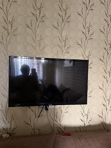 televizor kransteyn: Super General 40" televizor - Təxmini diaqonal: 40 düym (102 sm) - — 1