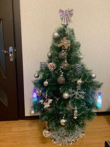 Yeni il şam ağacı. Qarlı Yolka. Heç bir problemi yoxdur. Hündürlüyü lalafo.az -da Yeni il şam ağacı. Qarlı Yolka. Heç bir problemi yoxdur. Hündürlüyü