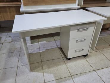 ofis masası 2. el: Yeni, Müdir üçün, Dördbucaq masa — 3