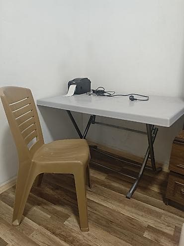 Qatlanan, Dördbucaq masa lalafo.az -da Qatlanan, Dördbucaq masa