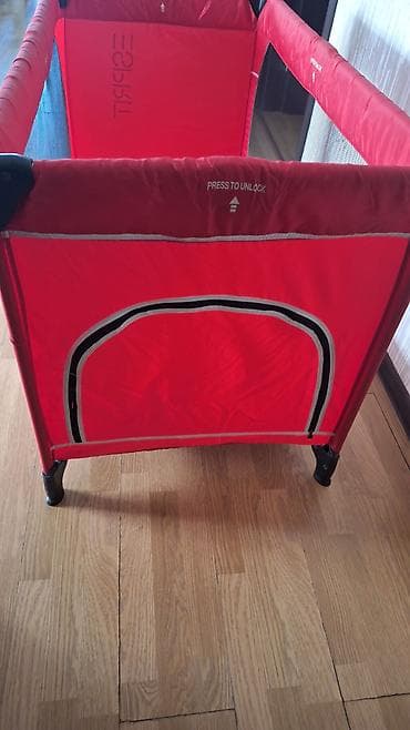 Oğlan və qız üçün, Dördbucaq, Beşik, Dəstsiz, Matras ilə, Yellənmə mexanizmsiz