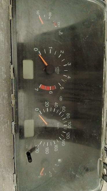 avto kandisaner: Avtomobil üçün analoq cihazlar paneli (kombinasiya paneli) - — 1