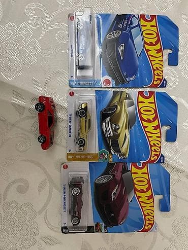 HOTWHEELS 4U BIRYERDE SATILIR altdaki qirmizi reng olan FORD MUSTANG