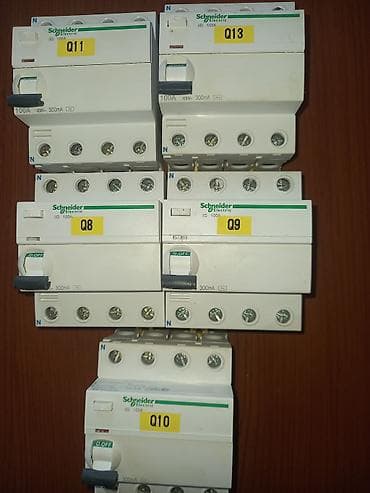 mal eti: Schneider Electric Elektrik avtomat, 3 faza — 2