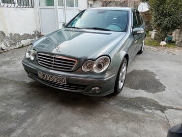 e 200: Mercedes-Benz 200: 1.8 l | 2006 il Sedan — 2