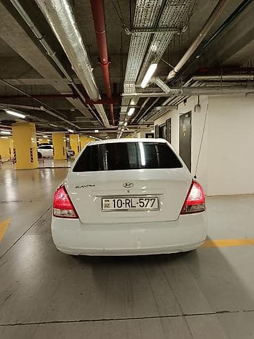 Avtomobil satışı: Hyundai Elantra: 1.6 l | 2001 il Sedan — 3