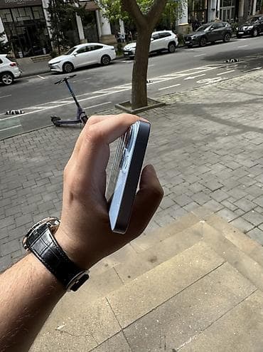 82 televizor: IPhone 14, 128 GB, Mavi, Face ID — 5