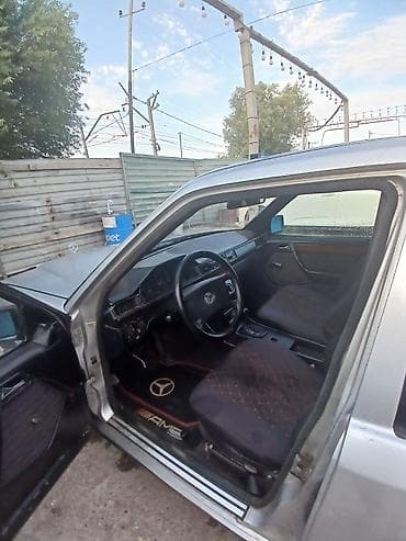 ravon 2: Mercedes-Benz W124: 2 l | 1992 il Sedan — 7