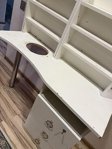 Manikur masası satılır 70Azn Tozsovuran üçün yeridə var üstündə — 3